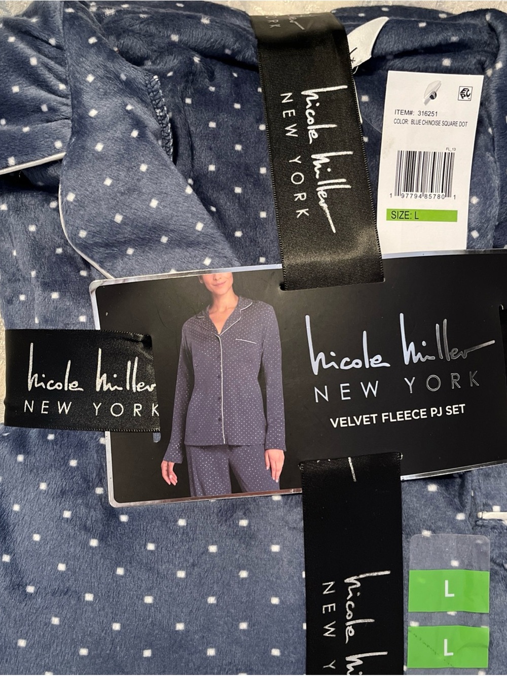 NWT Nicole Miller Grey Velvet Fleece PJ Set with White Square Dot Print